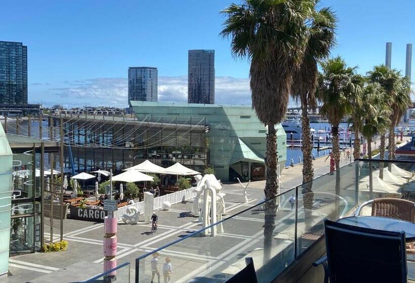 آپارتمان دلوکس 3 خوابه, Akom At Docklands