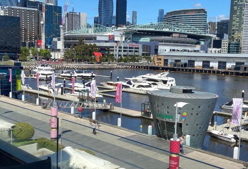 آپارتمان دلوکس 3 خوابه, Akom At Docklands