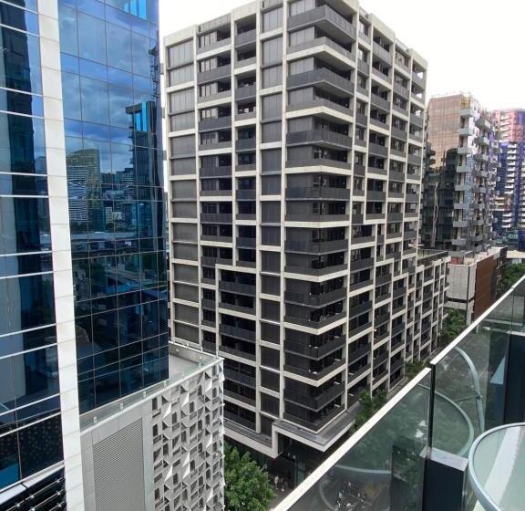 آپارتمان اجرایی 1 خوابه, Akom At Docklands