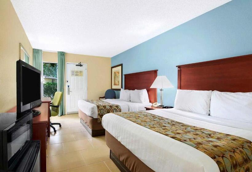 חדר סטנדרט שתי מיטות זוגיות, Baymont By Wyndham Gainesville I75