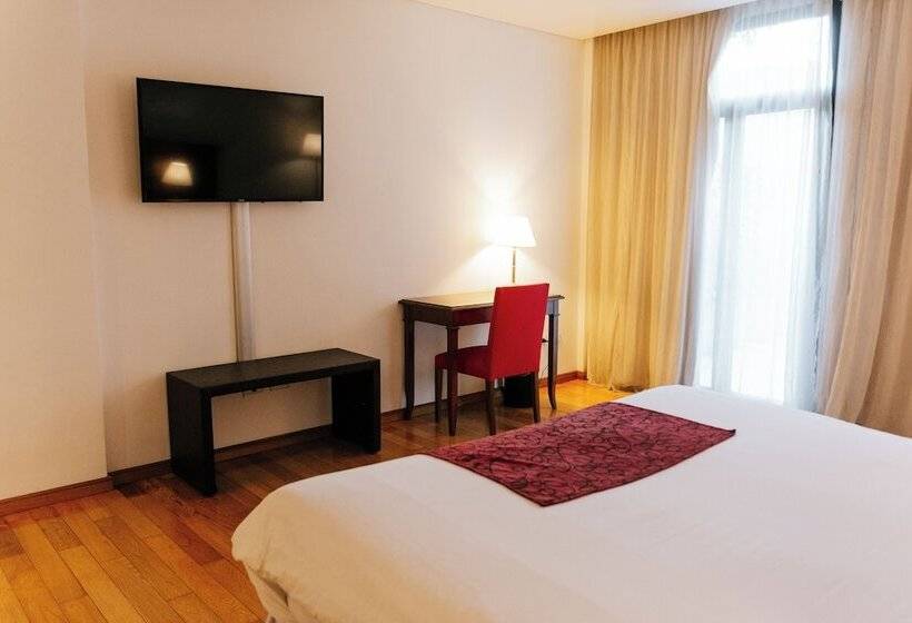 Номер Deluxe, Plaza Central Canning
