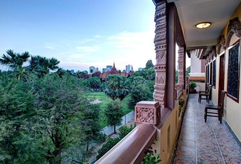 غرفة قياسية مزوَّدة بشُرفة, Rs Ii Guesthouse