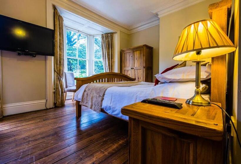 اتاق لوکس با تخت بزرگ, Broomfield House