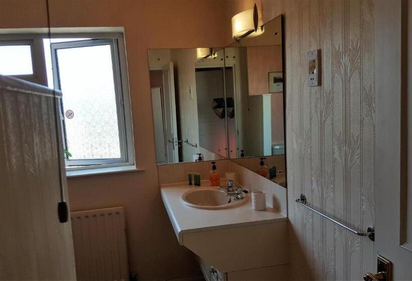 Семейный Номер, Fairhaven Guest Accommodation
