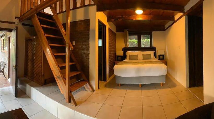 سوییت, Loto Azul Hotel & Spa