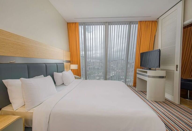 اتاق خانوادگی, Radisson Blu Hotel Batumi