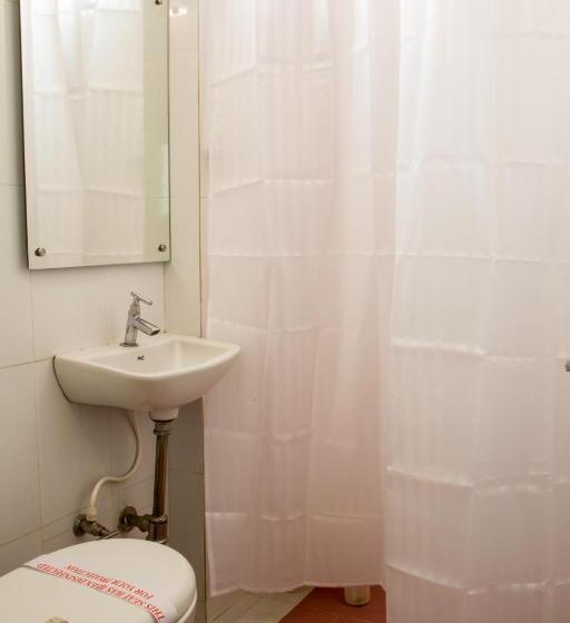 Premium Kamer, Aishwarya Residency