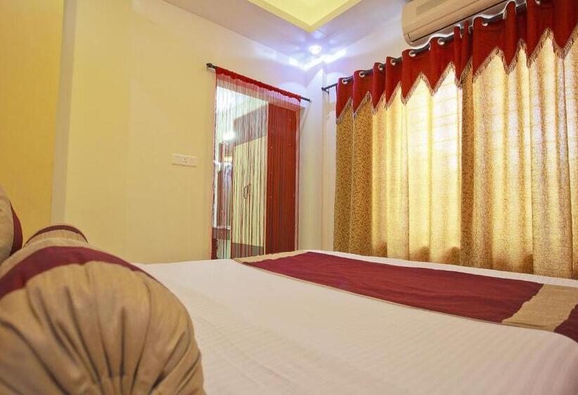 Classic Kamer, Aishwarya Residency