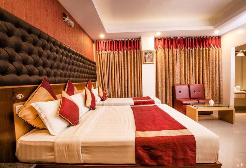 Superior Driepersoonskamer, Aishwarya Residency