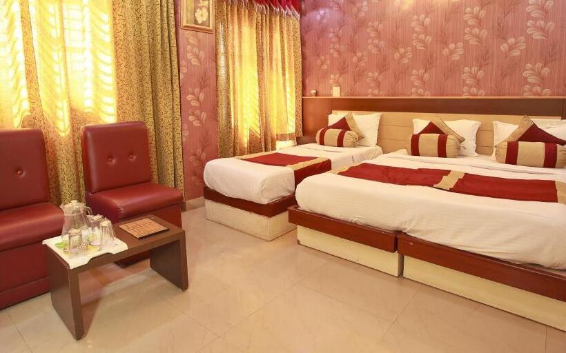 Superior Driepersoonskamer, Aishwarya Residency