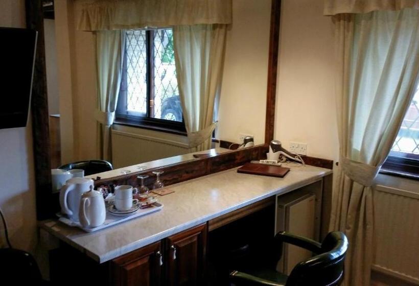 Семейный Номер, Cotswold House