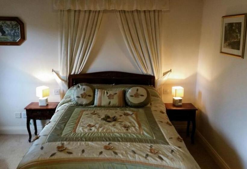 Номер Стандарт, Cotswold House