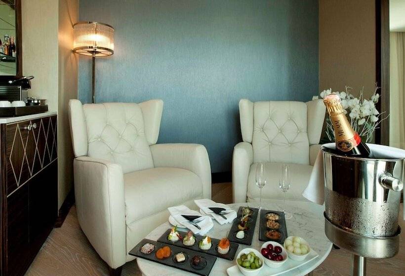 سوئیت با چشم‌انداز, Radisson Blu Hotel Istanbul Pera