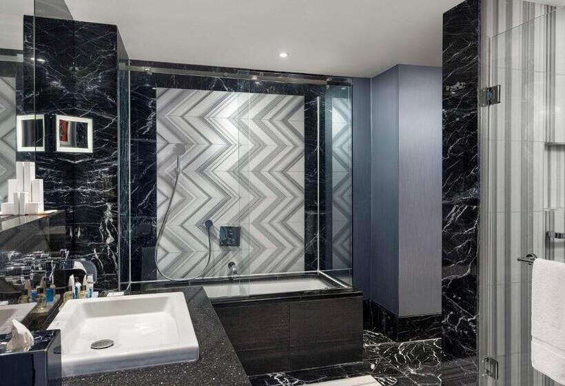 سوئیت با چشم‌انداز, Radisson Blu Hotel Istanbul Pera