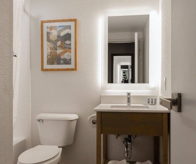 Номер Стандарт 2 Двуспальные Кровати, Best Western West Lebanon Hanover
