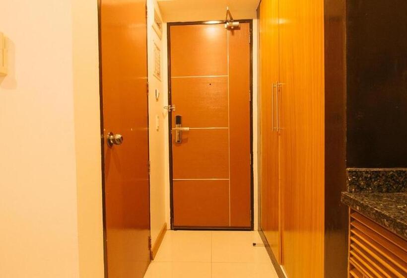 디럭스 룸, Guijo Suites Makati