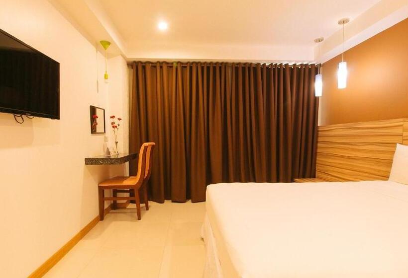 디럭스 룸, Guijo Suites Makati