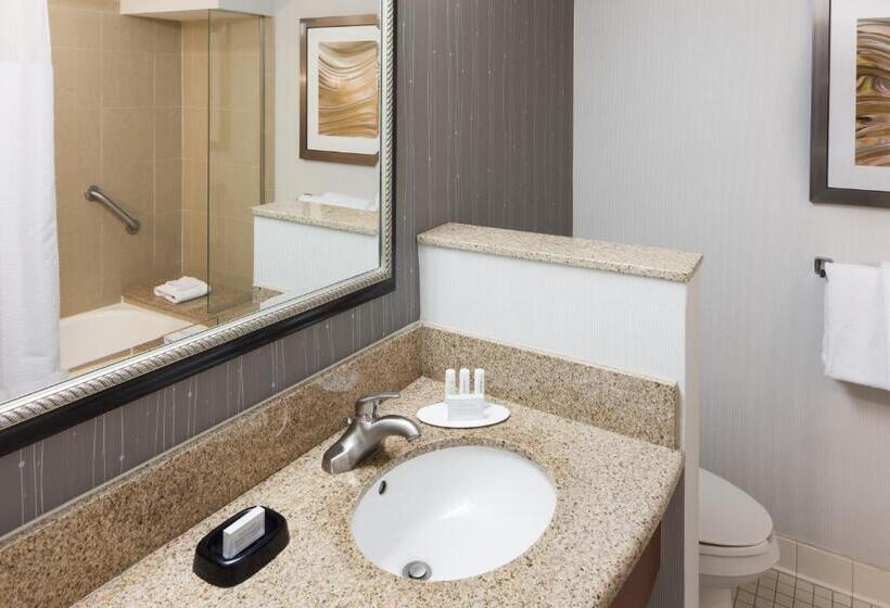 스탠다드 룸 킹사이즈 침대, Courtyard By Marriott Miami At Dolphin Mall