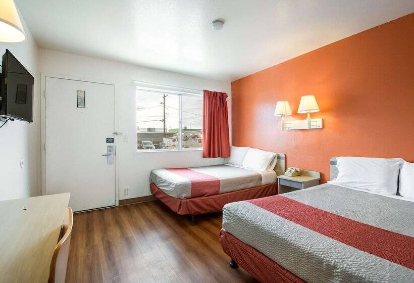 Номер Стандарт 2 Двуспальные Кровати, Motel 6 Wendover