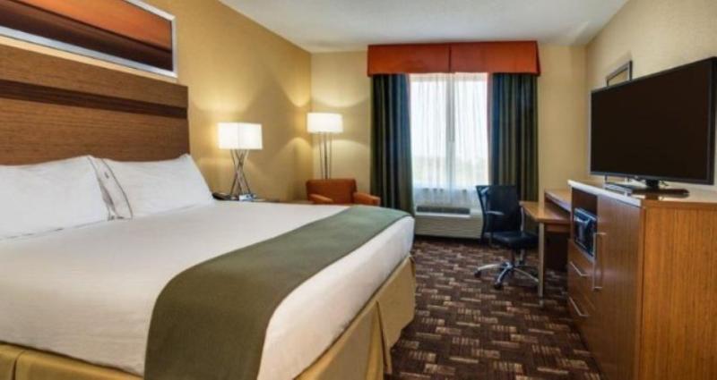 스위트 킹사이즈 침대, Holiday Inn Express Fort Lauderdale Airport South, An Ihg
