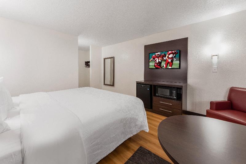 Quarto Deluxe Cama King, Red Roof Inn Plus+ Columbus   Worthington