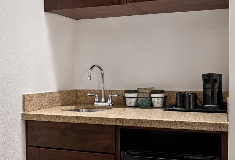 스위트, Springhill Suites Dulles Airport