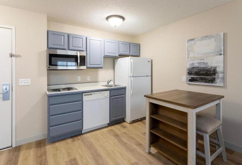 Студия Стандарт, Grandstay Apple Valley
