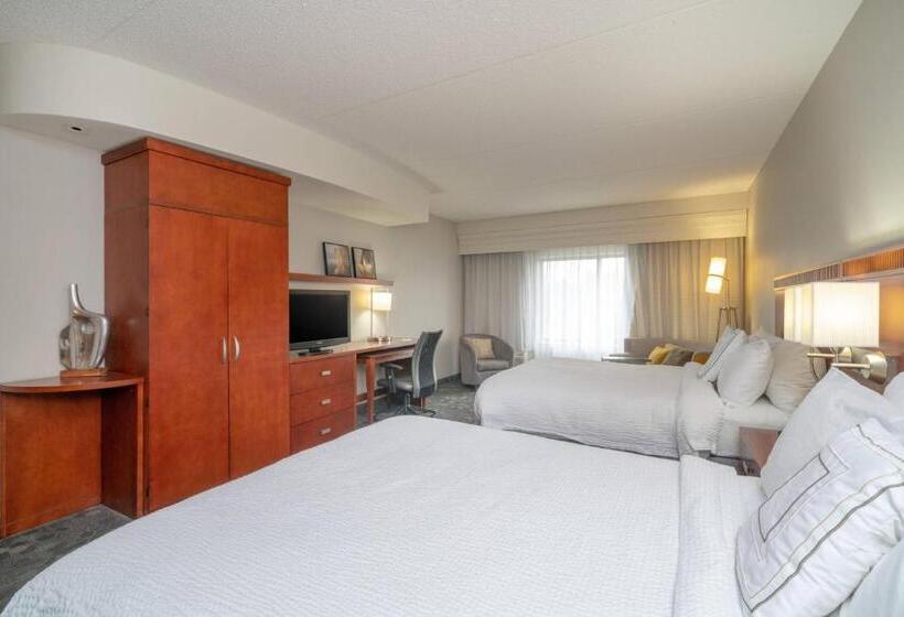 Номер Стандарт, Courtyard By Marriott Salisbury