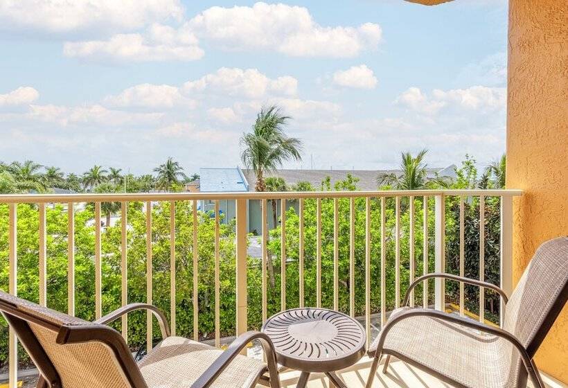 חדר סטנדרט שתי מיטות זוגיות, Hutchinson Island