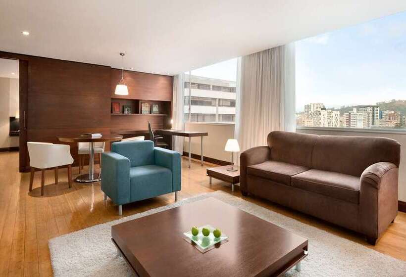 سوئیت اجرایی با تخت کینگ, Conrad Beijing