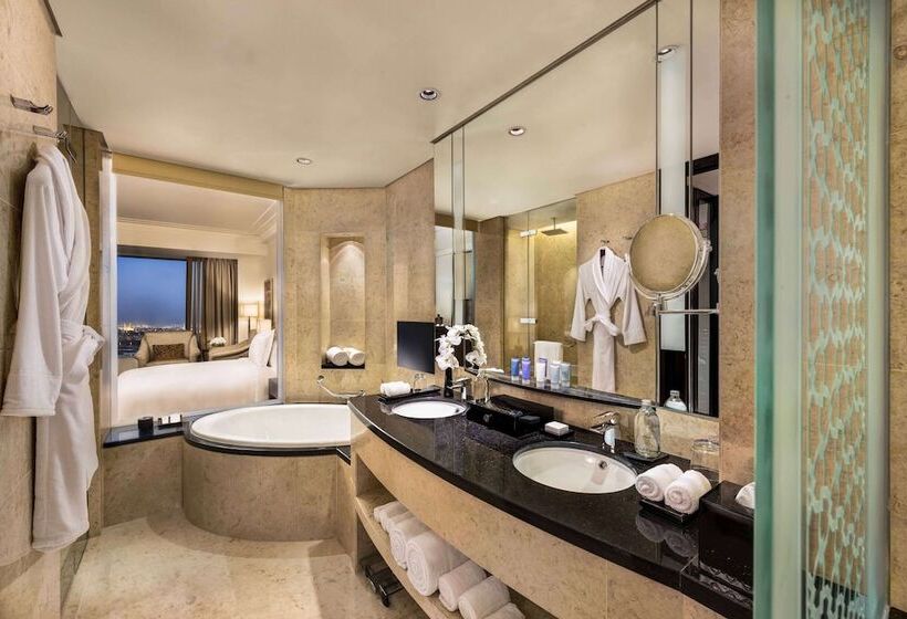 Номер Стандарт 2 Двуспальные Кровати, Conrad Dubai