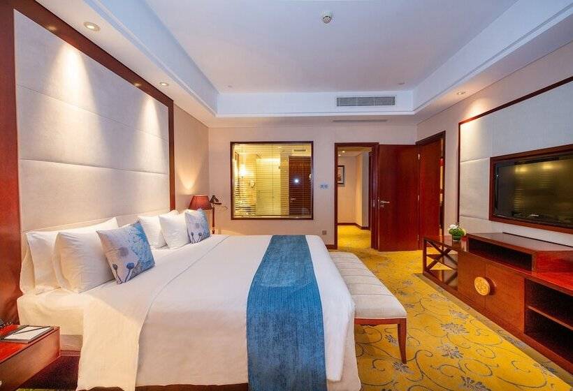 Президентский Люкс, Howard Johnson Tropical Garden Plaza Kunming