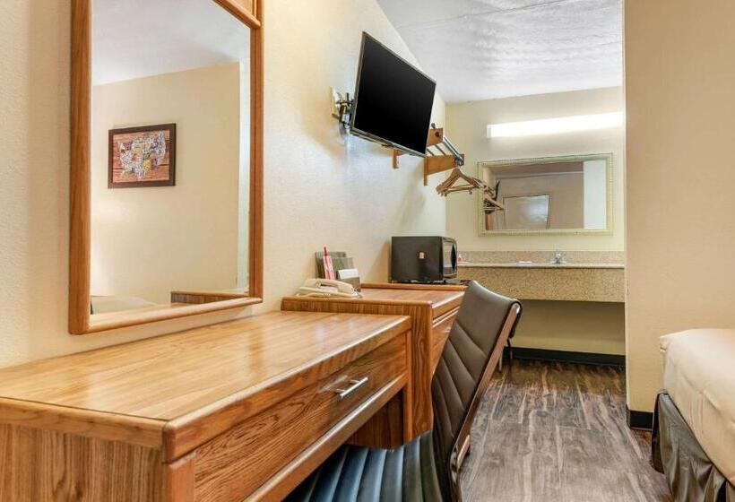 Номер Стандарт, Rodeway Inn