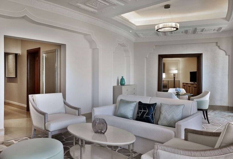 주니어 스위트 킹사이즈 침대, Waldorf Astoria Ras Al Khaimah