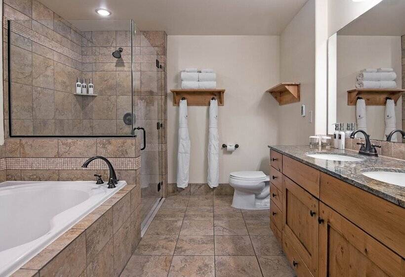 Люкс Deluxe Вид на Горы, Newpark Resort