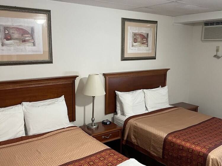Номер Стандарт 2 Двуспальные Кровати, Colonial Motel