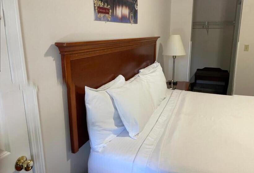 Стандартный Номер Кровать Кинг, Colonial Motel