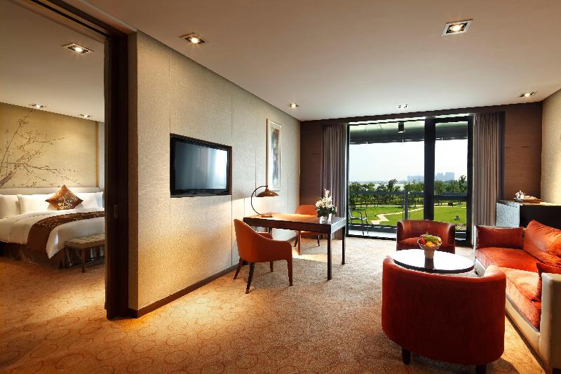 سوییت, Crowne Plaza Xuzhou Dalong Lake, An Ihg