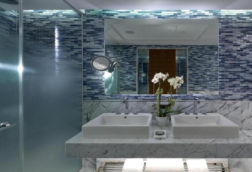 Junior Suite Garden View, The Grand Tarabya