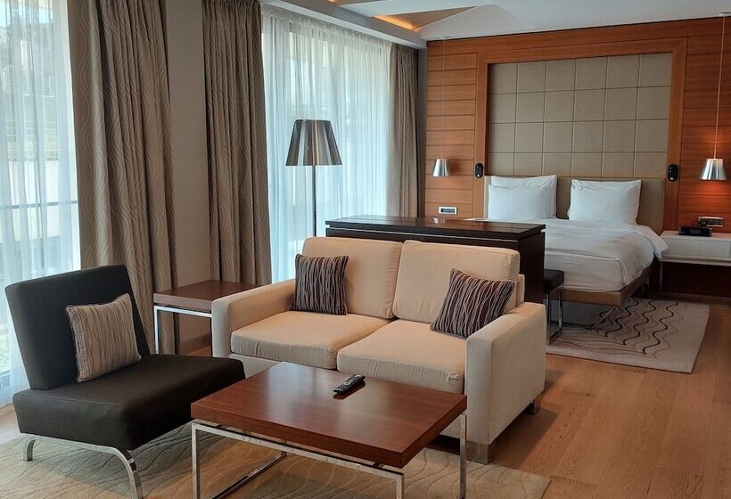 Junior Suite Garden View, The Grand Tarabya