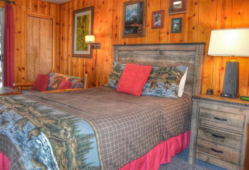 Номер Стандарт Вид на Реку, The Inn On Fall River & Fall River Cabins
