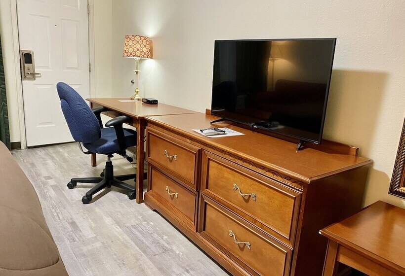 Номер Superior, Ozark Inn & Suites