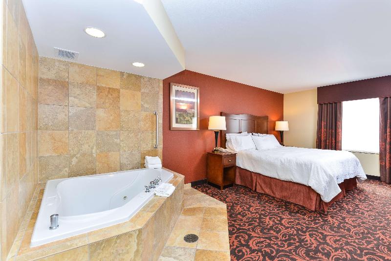 스탠다드 스튜디오 킹침대, Hampton Inn Yorkville