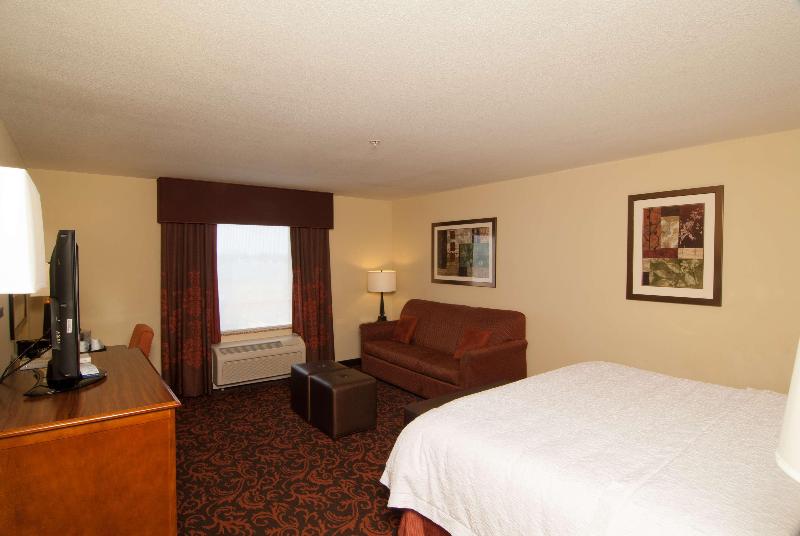 스탠다드 스튜디오 킹침대, Hampton Inn Yorkville