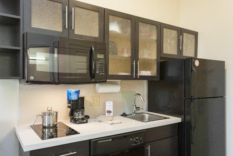 Люкс Кровать Кинг, Candlewood Suites San Marcos, An Ihg