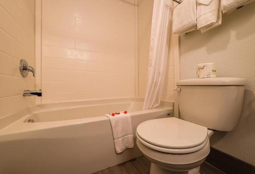 Номер Стандарт, Knights Inn Newport