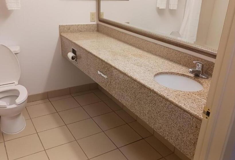 سوئیت برای معلولان, Red Roof Inn & Suites Midland