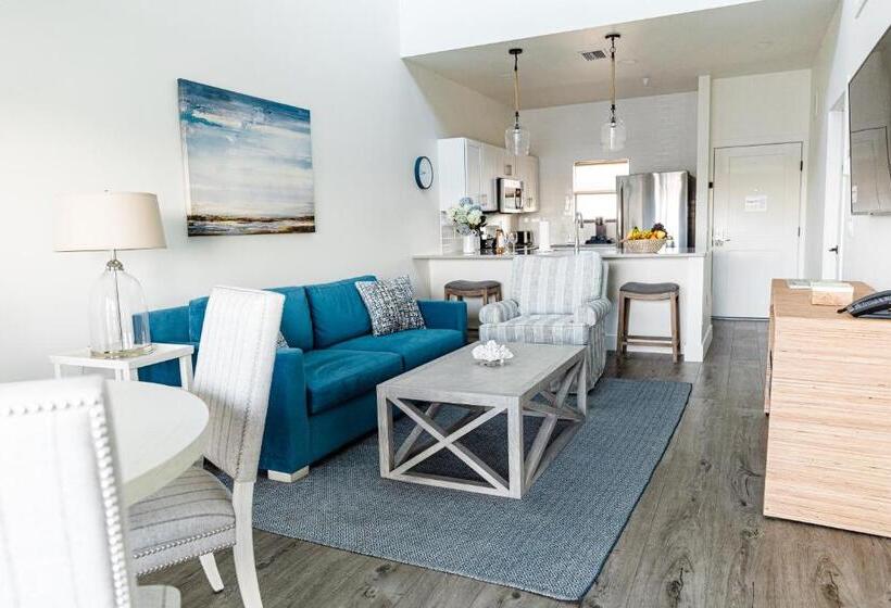 Люкс Вид на Море, The Suites At Fishermen S Village   2 Bedroom Suites