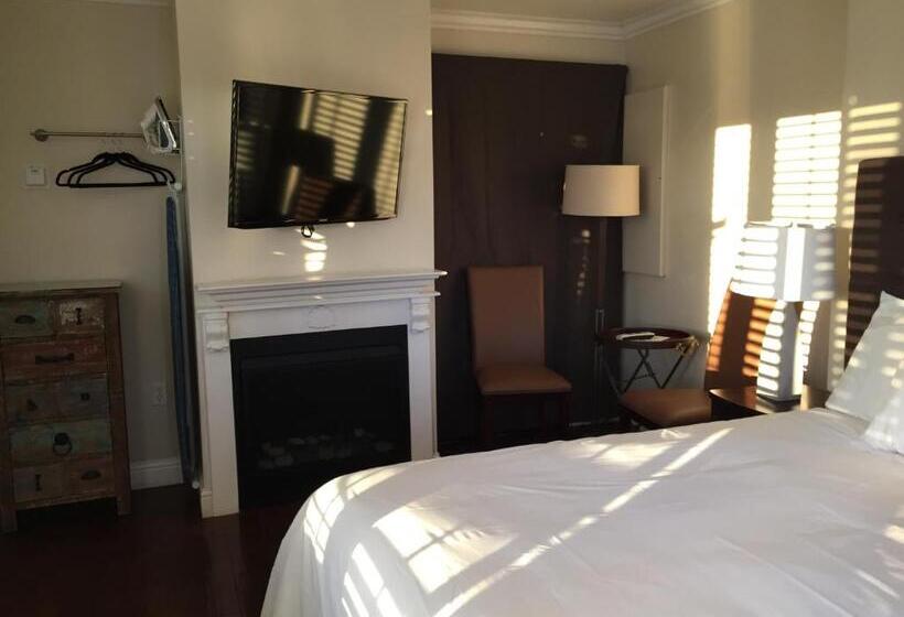 스탠다드 룸 킹사이즈 침대, Beach Bungalow Inn And Suites