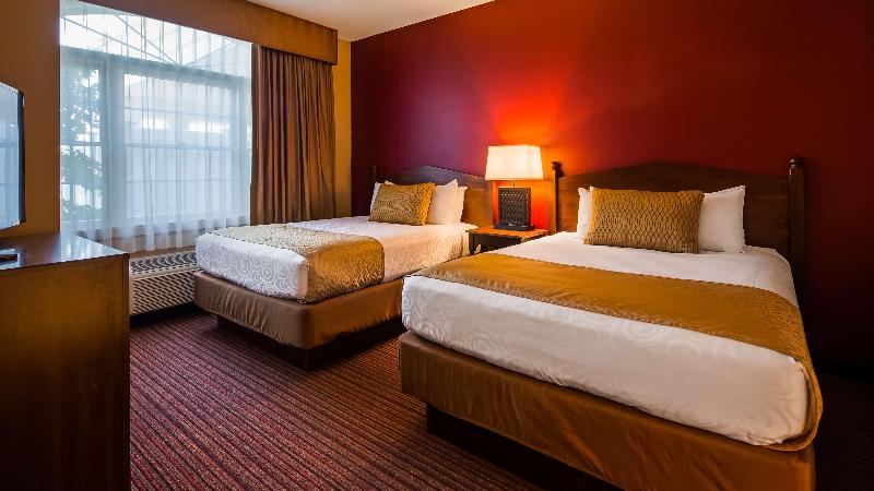 Номер Стандартный Кровать Куин, Best Western Plus Dutch Haus Inn And Suites
